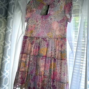 NWT Pretty floral dress